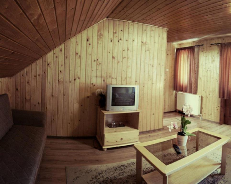 Csatári Pensiune Praid Habitación foto