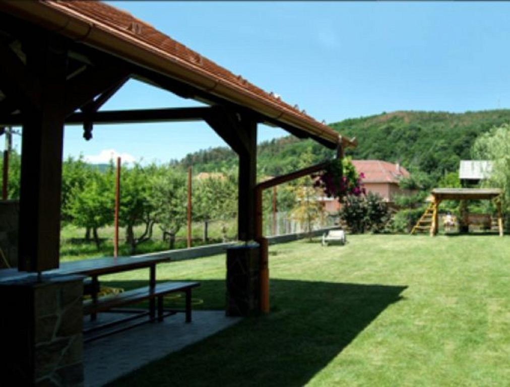 Csatári Pensiune Praid Exterior foto